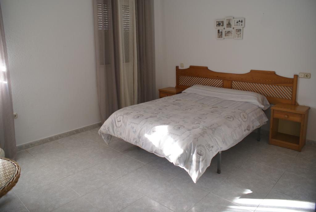 Valdelacalzada Hostal Velasco מראה חיצוני תמונה
